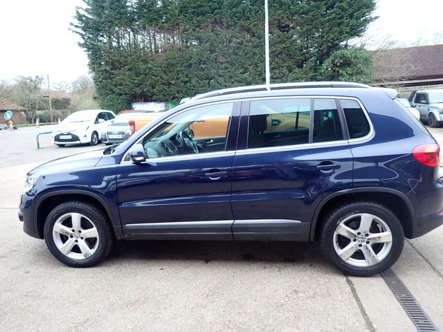 2012 VOLKSWAGEN TIGUAN - Photo 6