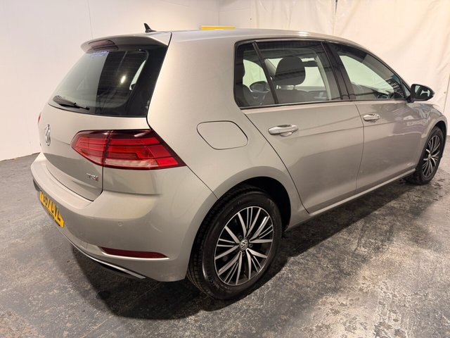 2017 VOLKSWAGEN GOLF - Photo 6