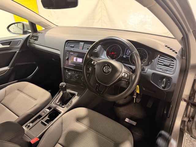 2017 VOLKSWAGEN GOLF - Photo 12