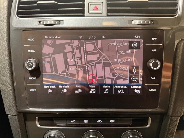 2017 VOLKSWAGEN GOLF - Photo 9