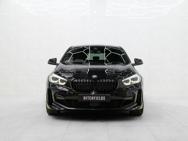 2023 BMW 1 SERIES - Photo 4