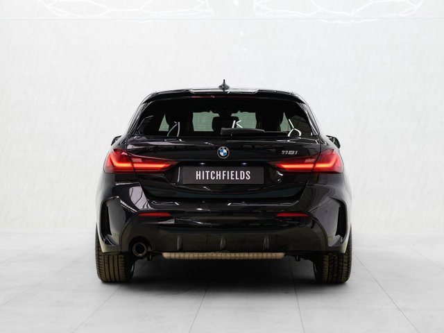 2023 BMW 1 SERIES - Photo 10