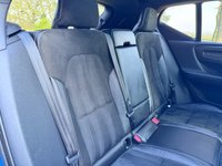 USED 2018 18 VOLVO XC40 2.0 D4 FIRST EDITION AUTOMATIC 4X4 EURO 6  * FULL VOLVO SERVICE HISTORY *