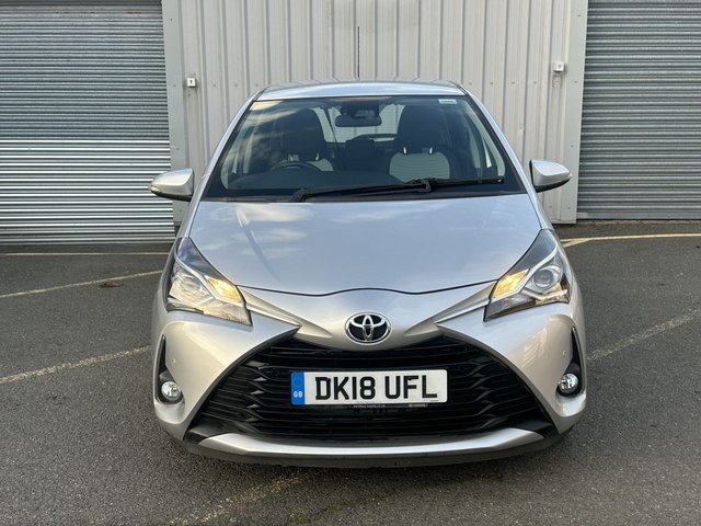 2018 TOYOTA YARIS - Photo 8