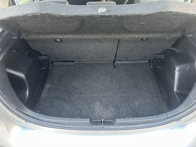 2018 TOYOTA YARIS - Photo 9