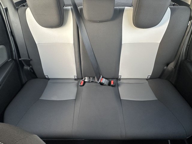 2018 TOYOTA YARIS - Photo 11