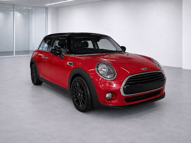 View our MINI Hatch 1.5 Cooper Hatchback 3dr Petrol Manual Euro 6 (s/s) (136 ps)