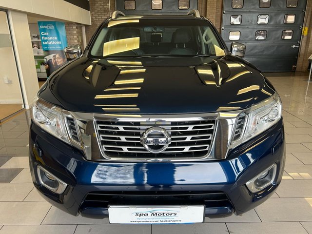 2016 Nissan Navara 2.3L Tekna 4dr - Photo 2