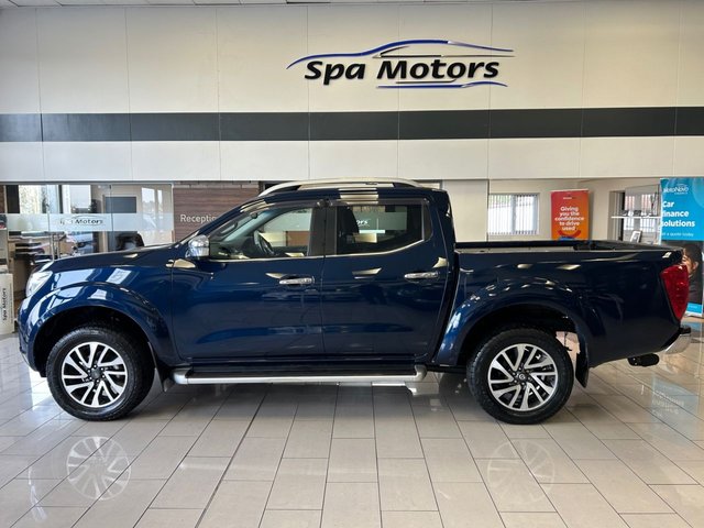 2016 Nissan Navara 2.3L Tekna 4dr - Photo 4