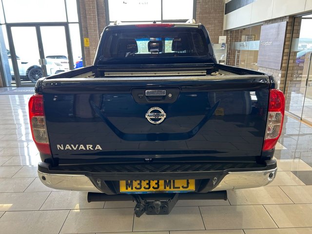 2016 Nissan Navara 2.3L Tekna 4dr - Photo 6