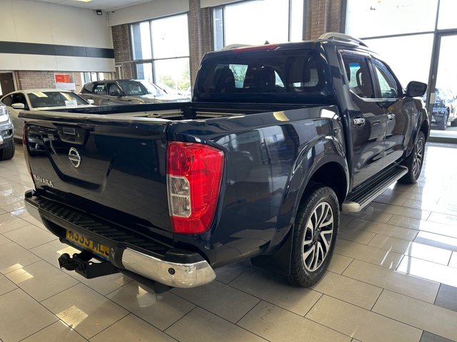 2016 Nissan Navara 2.3L Tekna 4dr - Photo 7