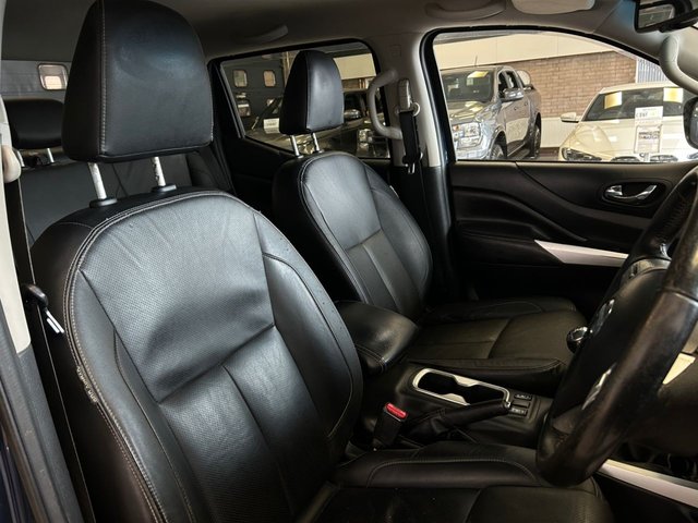 2016 Nissan Navara 2.3L Tekna 4dr - Photo 10