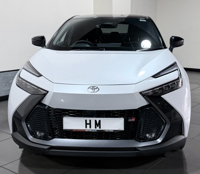 2024 TOYOTA C-HR - Photo 5