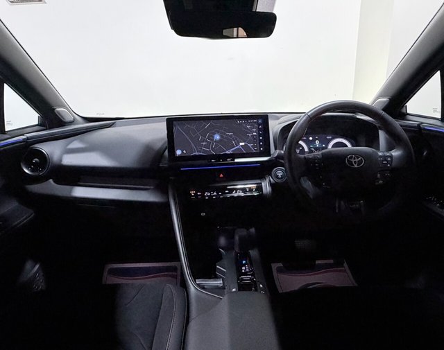 2024 TOYOTA C-HR - Photo 6