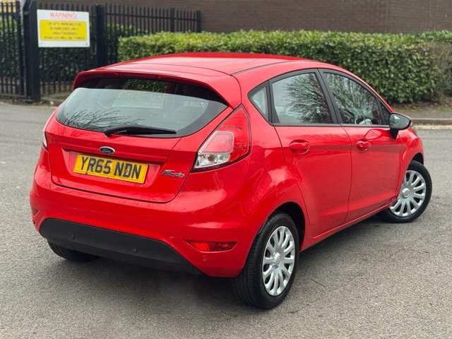 2015 Ford Fiesta 1.5L Style 5dr - Photo 9