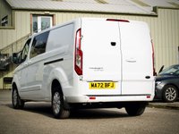 USED 2022 72 FORD TRANSIT CUSTOM 2.0 300 EcoBlue Limited Crew Van Double Cab 5dr Diesel Manual L2 H1 Euro 6 (s/s) (130 ps) Low Miles | Limited | Crew Van