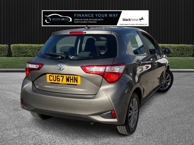 2017 Toyota Yaris 1.5L Icon 5dr - Photo 11