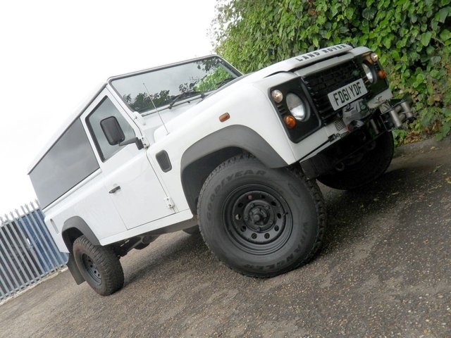 View our LAND ROVER DEFENDER