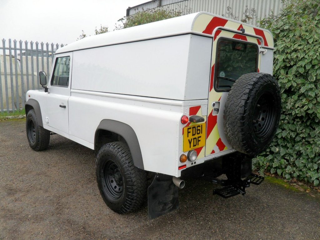 USED 2012 61 LAND ROVER DEFENDER 2.2 TDCi Hard Top SUV 3dr Diesel Manual 4WD MWB Euro 5 (122 ps) 1 Owner Full History &pound;18,500No Vat