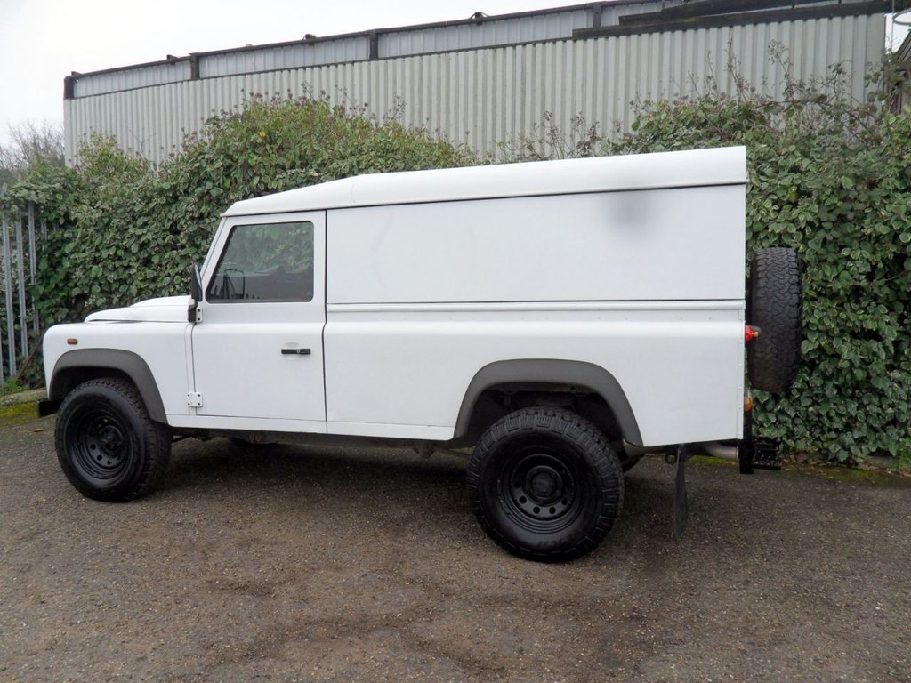 USED 2012 61 LAND ROVER DEFENDER 2.2 TDCi Hard Top SUV 3dr Diesel Manual 4WD MWB Euro 5 (122 ps) 1 Owner Full History &pound;18,500No Vat