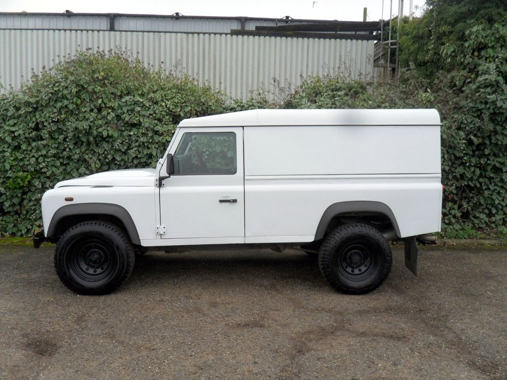 USED 2012 61 LAND ROVER DEFENDER 2.2 TDCi Hard Top SUV 3dr Diesel Manual 4WD MWB Euro 5 (122 ps) 1 Owner Full History &pound;18,500No Vat