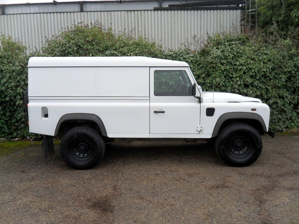 USED 2012 61 LAND ROVER DEFENDER 2.2 TDCi Hard Top SUV 3dr Diesel Manual 4WD MWB Euro 5 (122 ps) 1 Owner Full History &pound;18,500No Vat