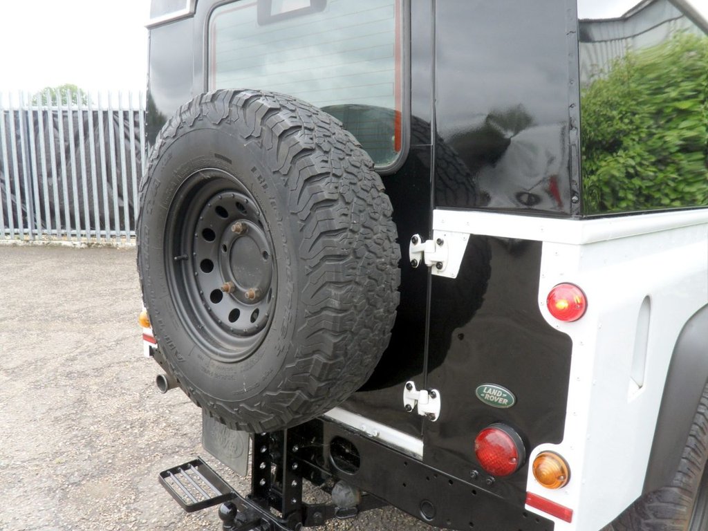 USED 2012 61 LAND ROVER DEFENDER 2.2 TDCi Hard Top SUV 3dr Diesel Manual 4WD MWB Euro 5 (122 ps) 1 Owner Full History &pound;17k No Vat