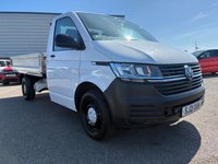 USED 2021 21 VOLKSWAGEN TRANSPORTER 2.0 TDI T30 Low Loader Dropside 2dr Diesel Manual LWB Euro 6 (s/s) (110 ps) 1 OWNER FROM NEW* DROPSIDE* PARKING SENSORS* REVERSING CAMERA* CRUISE CONTROL* AUTO STOP / START* TRACTION CONTROL* 6 SPEED* AIR CON* BLUETOOTH PHONE AND AUDIO* REMOTE CENTRAL LOCKING