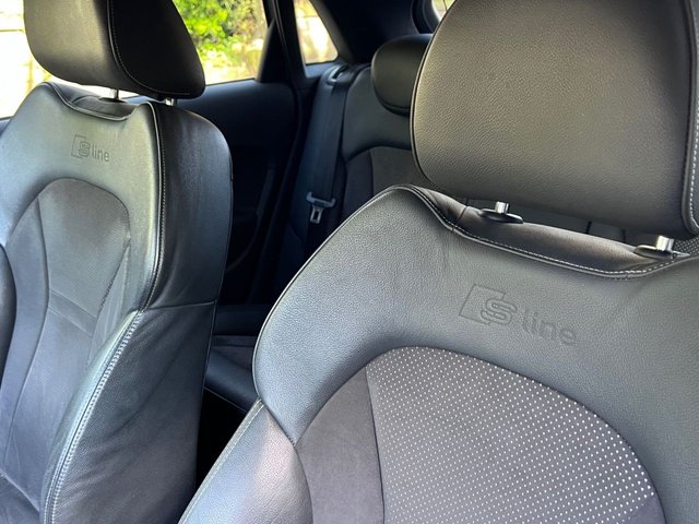 2016 Audi A1 1.4L Black Edition 5dr - Photo 12