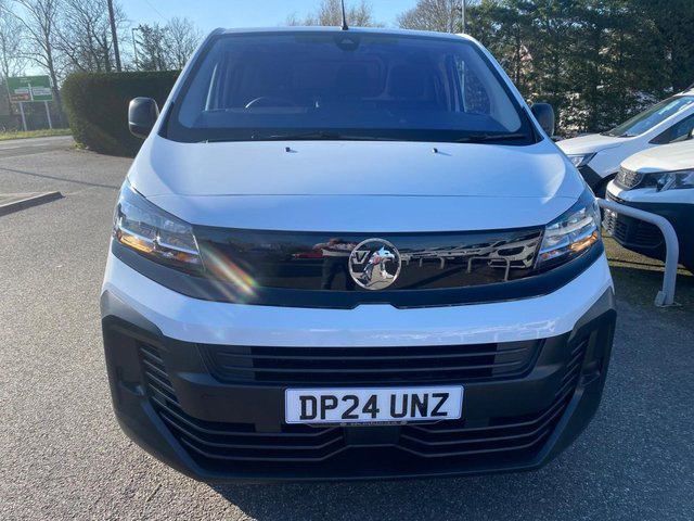 2024 VAUXHALL VIVARO - Photo 3