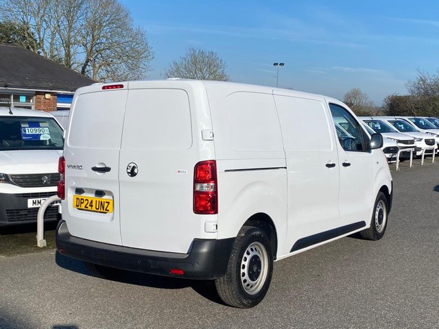 2024 VAUXHALL VIVARO - Photo 12