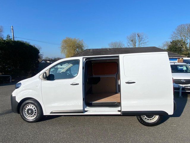 2024 VAUXHALL VIVARO - Photo 6