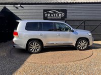 USED 2010 TOYOTA LAND CRUISER 4.5 D-4D V8 SUV 5dr Diesel Auto 4WD Euro 4 (286 ps) 