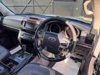 USED 2010 TOYOTA LAND CRUISER 4.5 D-4D V8 SUV 5dr Diesel Auto 4WD Euro 4 (286 ps) 