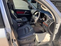 USED 2010 TOYOTA LAND CRUISER 4.5 D-4D V8 SUV 5dr Diesel Auto 4WD Euro 4 (286 ps) 