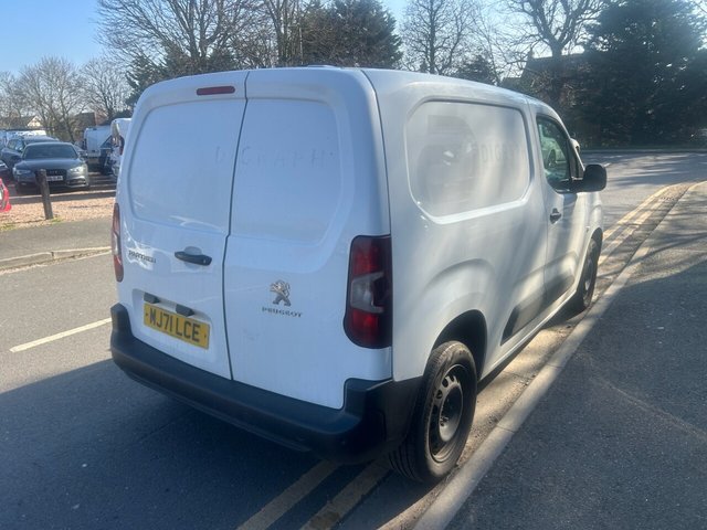 2021 Peugeot Partner 1.5L Professional Premium 5dr - Photo 2