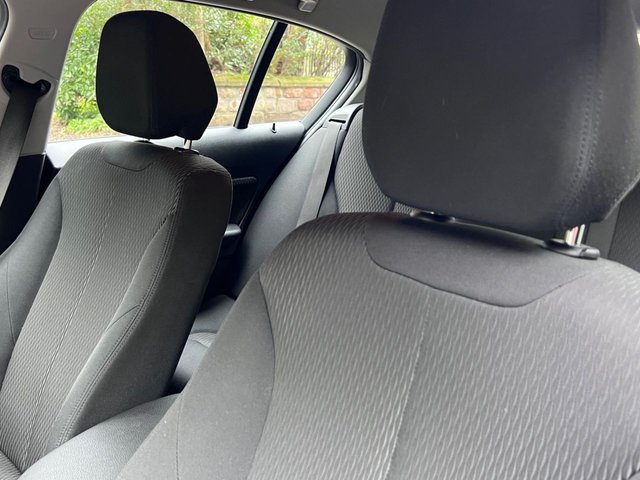 2018 BMW 1 Series 2L Se 5dr - Photo 9