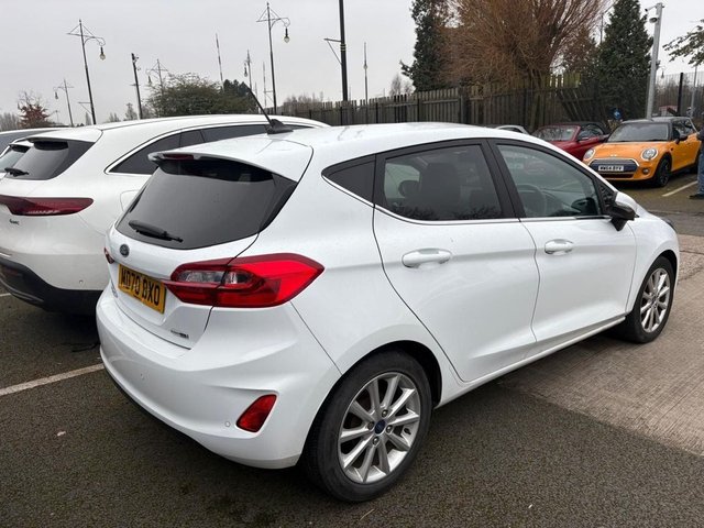 2021 Ford Fiesta 1L Titanium 5dr - Photo 4