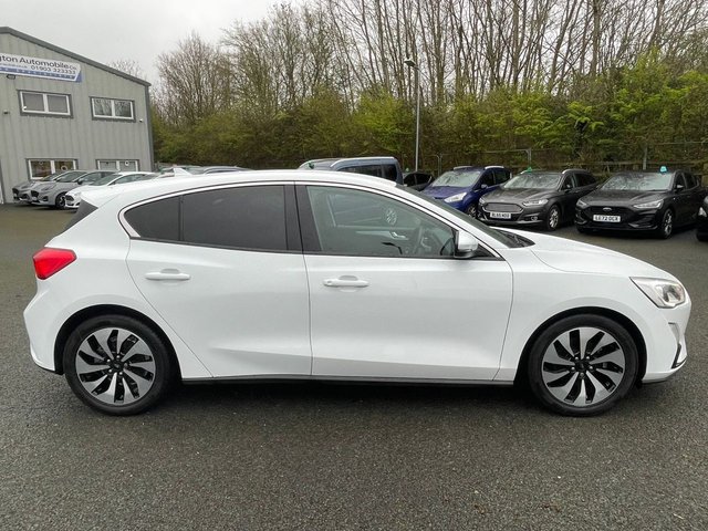 2018 Ford Focus 1L Zetec 5dr - Photo 2