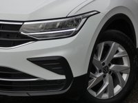 USED 2021 21 VOLKSWAGEN TIGUAN 1.5 TSI Life 5d 150 S/S FULL SERVICE HISTORY, SAT NAV, WIRELESS APP CONNECT FOR APPLE CARPLAY / ANDROID AUTO, LANE ASSIST, ADAPTIVE CRUISE CONTROL & SPEED LIMITER, DAB RADIO, BLUETOOTH, FRONT & REAR PARKING SENSORS, AUTO LIGHTS & WIPERS, AUTO HOLD, ELECTRIC HEATED DOOR MIRRORS, 18 INCH ALLOYS, BLACK ROOF RAILS, LEATHER FLAT BOTTOM MULTIFUNCTION STEERING WHEEL, 3  ZONE CLIMATE CONTROL A/C, ILLUMINATING VANITY MIRRORS, CLOTH INTERIOR, FRONT & REAR ARM RESTS, MANUAL 6 SPEED GEARBOX, START STOP TECHNOLOGY