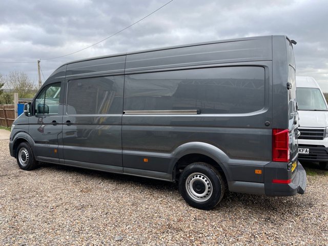 2023 Volkswagen Crafter 2L Trendline 5dr - Photo 2