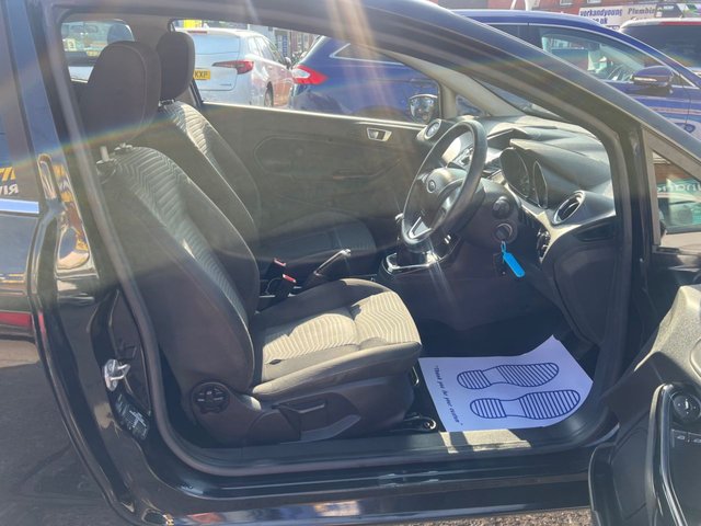 2014 FORD FIESTA - Photo 8