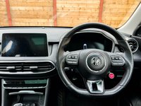 USED 2022 71 MG MG HS 1.5 T-GDI Exclusive SUV 5dr Petrol DCT Euro 6 (s/s) (162 ps) 