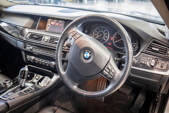 2013 BMW 5 Series 2L Se 5dr - Photo 2
