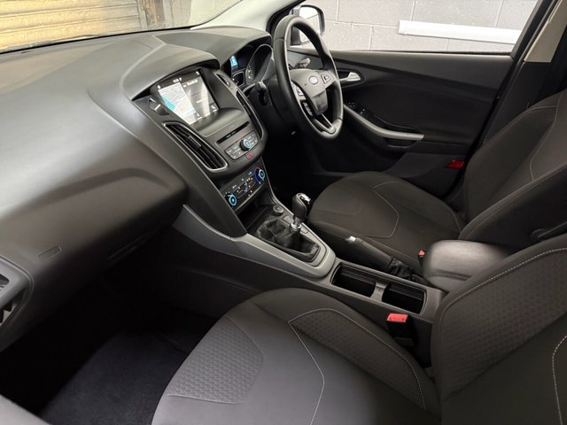2017 FORD FOCUS 1.5 TDCi Zetec Edition Hatchback 5dr Diesel Manual Euro 6 (s/s) (120 ps) - Photo 2