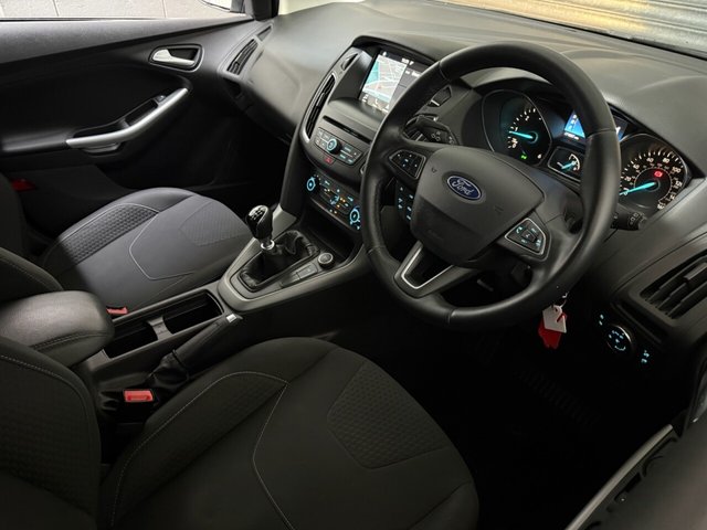 2017 FORD FOCUS 1.5 TDCi Zetec Edition Hatchback 5dr Diesel Manual Euro 6 (s/s) (120 ps) - Photo 10