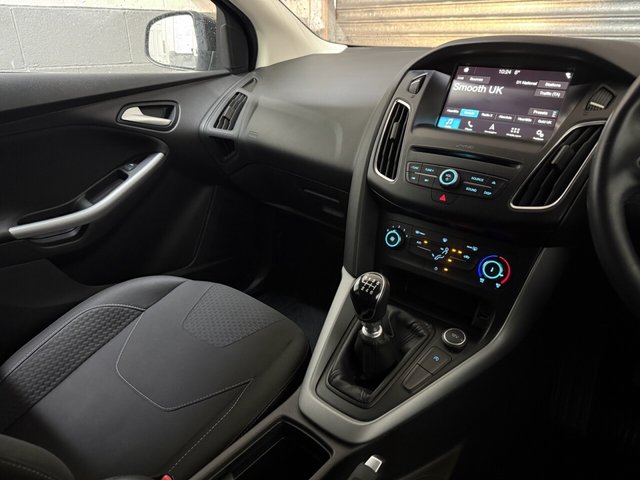 2017 FORD FOCUS 1.5 TDCi Zetec Edition Hatchback 5dr Diesel Manual Euro 6 (s/s) (120 ps) - Photo 12
