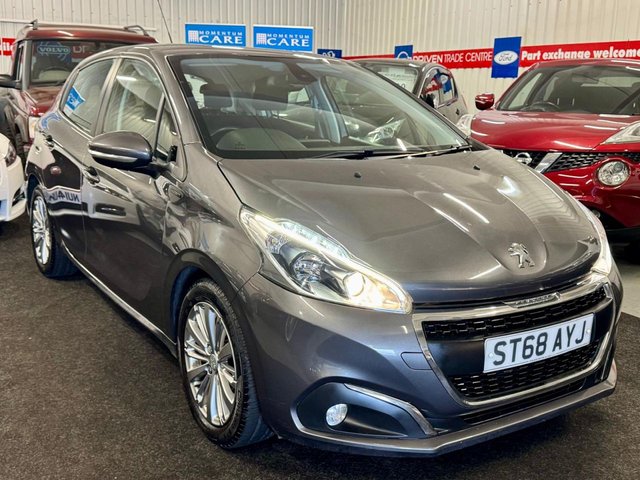 2018 PEUGEOT 208 1.2 PureTech Signature Hatchback 5dr Petrol Manual Euro 6 (s/s) (82 ps) - Photo 3