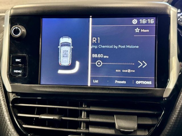 2018 PEUGEOT 208 1.2 PureTech Signature Hatchback 5dr Petrol Manual Euro 6 (s/s) (82 ps) - Photo 10