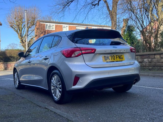 2020 Ford Focus 1.5L Titanium 5dr - Photo 10